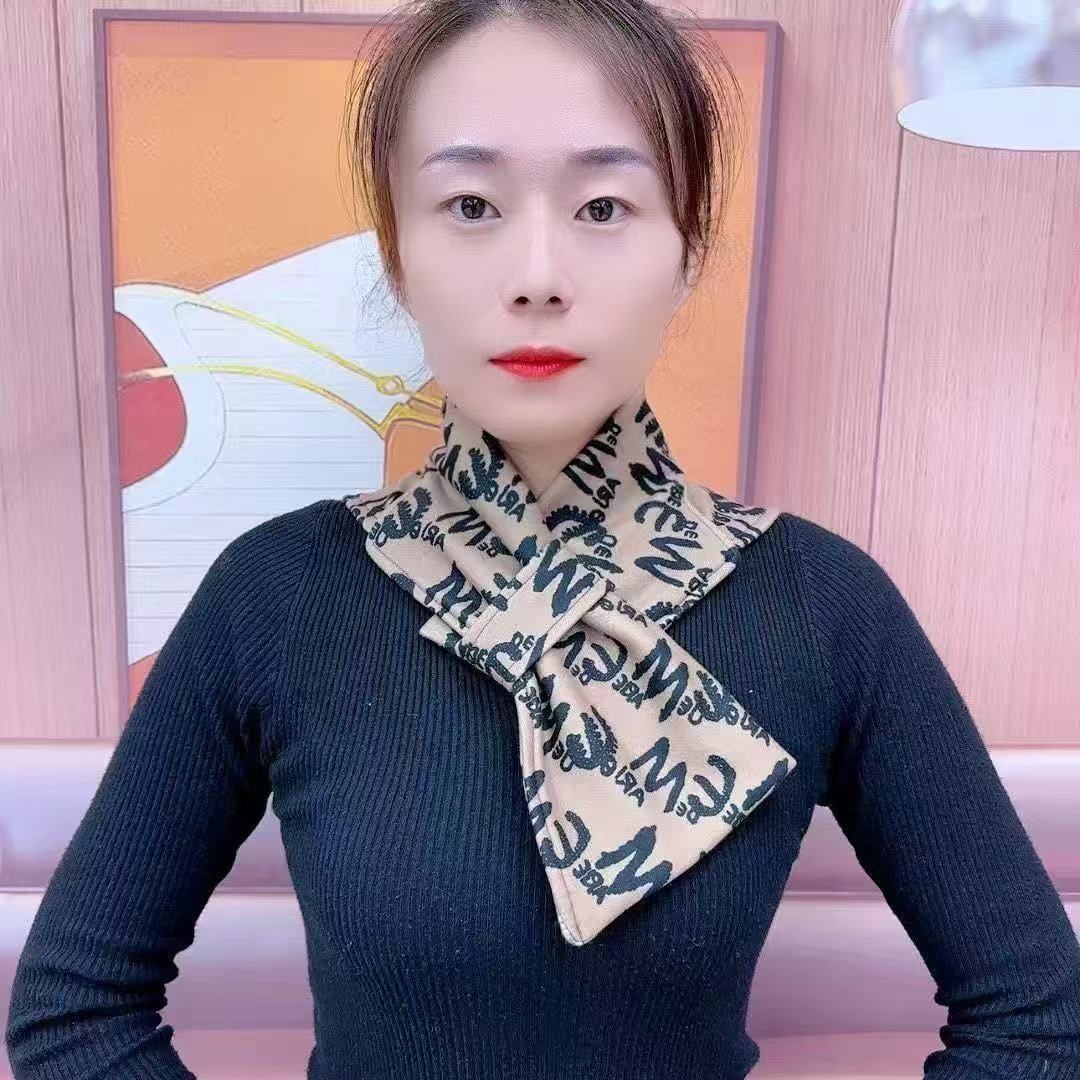New De Rong Neck Warmer Scarf with Pocket, Rectangular Neck Protection for Autumn and Winter