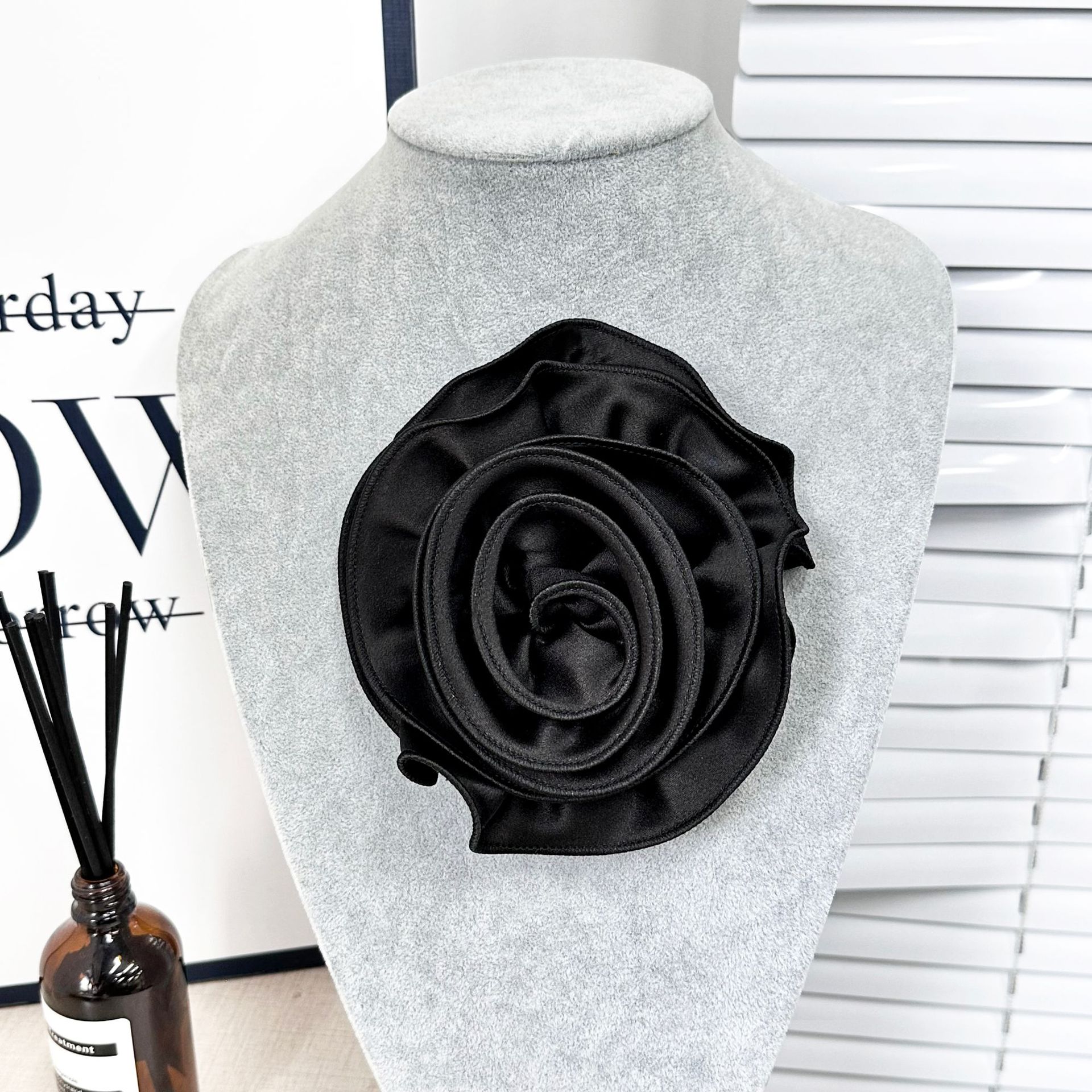 Flores hechas a mano irregulares crimpados accesorios de ropa transfronterizos calientes flores estereoscópicas zapatos sombreros bolsos accesorios de vestido