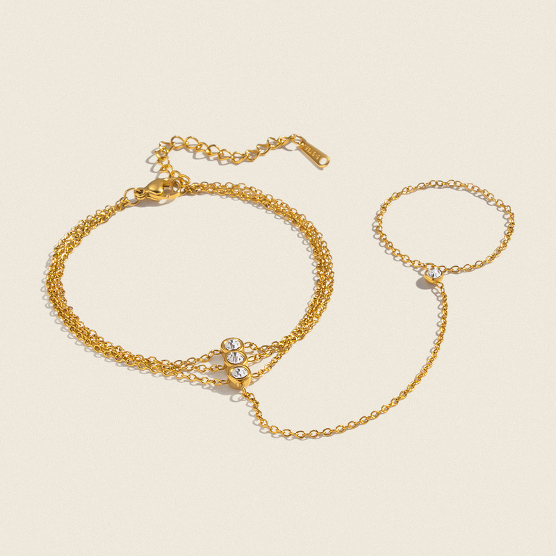 Xia Ling European and American Cross-Border Titanium Steel White Zircon Finger Chain Stainless Steel Vacuum Electroplated 18K Gold Personalized High-End Jewelry Xia Ling European and American Cross-Border Titanium Steel White Zircon Finger Chain Stainless Steel Vacuum Electroplated 18K Gold Personalized High-End Jewelry