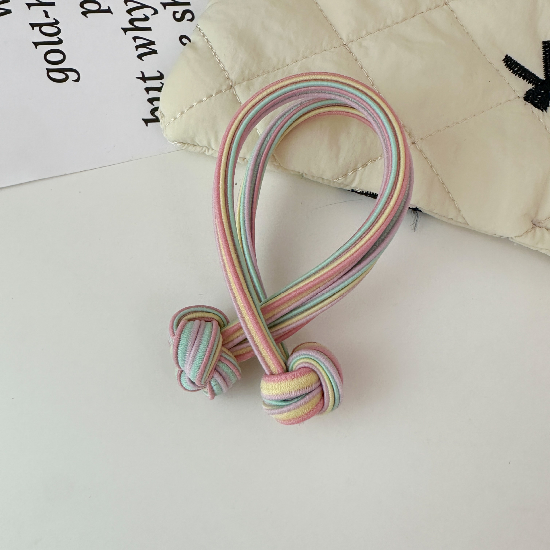 Anillo de cabello de nudo de cola de cabello de alta elasticidad no lesionar cabello de banda de goma roja durable cabello de cola de cabello de mujer al por mayor