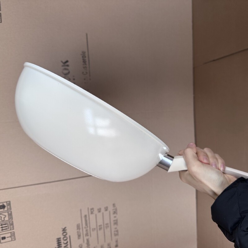 日本の陶磁器を輸出して、家庭用の炒め鍋の軽油をつけないでください。|undefined