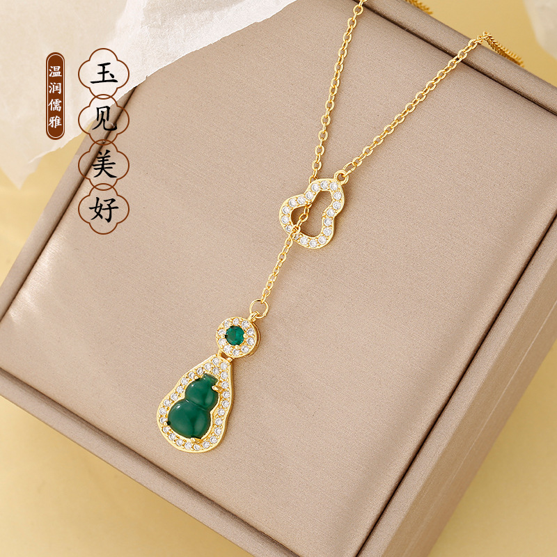 Green Gourd Pendant New Chinese Necklace Long National Style Necklace Chain Clavicle Chain Light Luxury High-end New Style Women