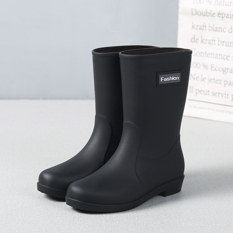 Mid-Calf Rain Boots for Women, Spring and Autumn Short Rain Boots, Non-Slip Waterproof Rubber Shoes, Work Safety Shoes, Short Boots, Water Shoes, Fleece-Lined Mid-Calf Rain Boots for Women, Spring and Autumn Short Rain Boots, Non-Slip Waterproof Rubber Shoes, Work Safety Shoes, Short Boots, Water Shoes, Fleece-Lined