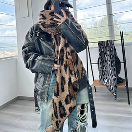 围巾;披肩;成人帽