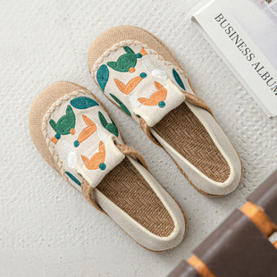 DX81 New 2025 Fox Embroidered Casual Shoes Women's Different Original Craft Shallow Mouth Low-top Shoes