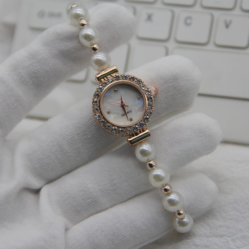 Explosive Fashion Niche Temperament Diamond Pearl Watch Women's Internet Celebrity Rope Student Watch Personality Watch Quartz Watch