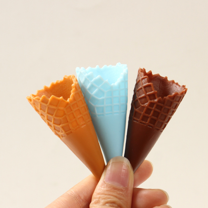Simulation food and play crispy cone cone ice cream receptacle model toy diy cream glue material Accessories Wholesale
