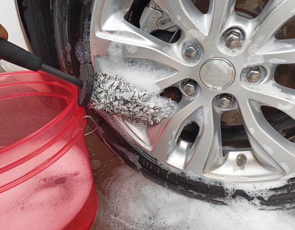 Wheel Brush, Car Tire Cleaning Supplies, Car Brush, Car Beauty Care, Car Wash, Dust Removal Duster, Car Care Tools, Maintenance
