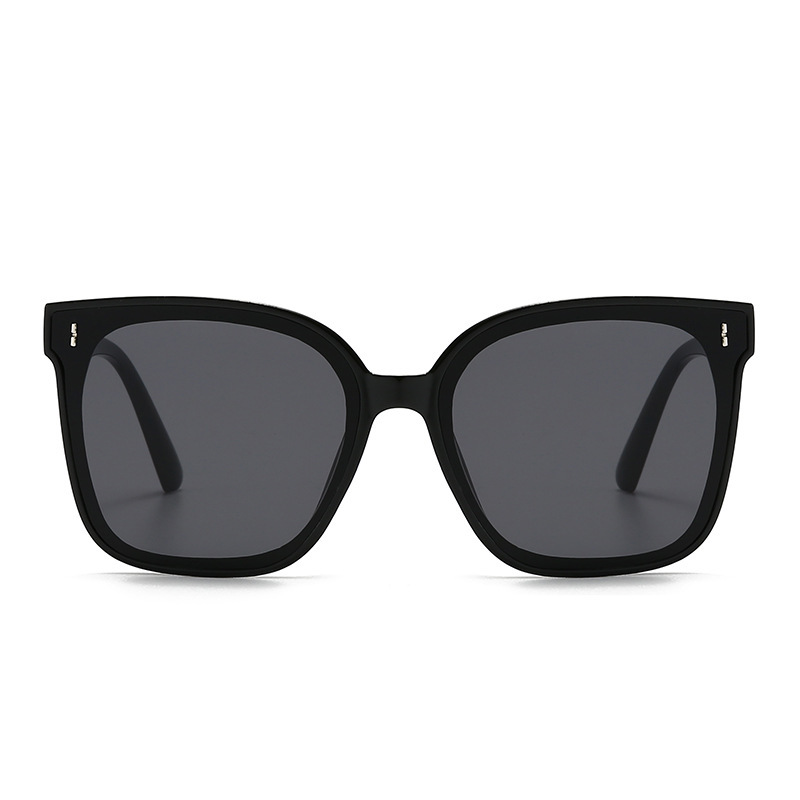 Gafas de sol para mujer, modelo 2026, con tres puntos, de plástico negro, modernas en redes sociales, estilo europeo y americano.