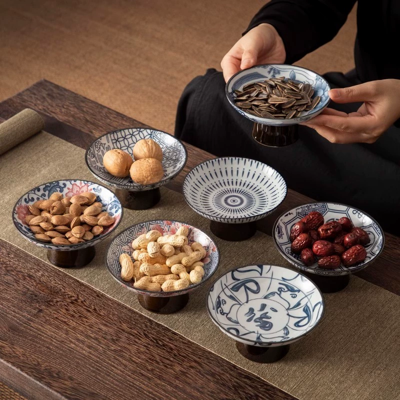 Китайская сине-белая фарфоровая тарелка с фруктами, поднос для чая, тарелка для закусок на высоких ножках, небольшой горшок для сухофруктов и орехов, керамический держатель