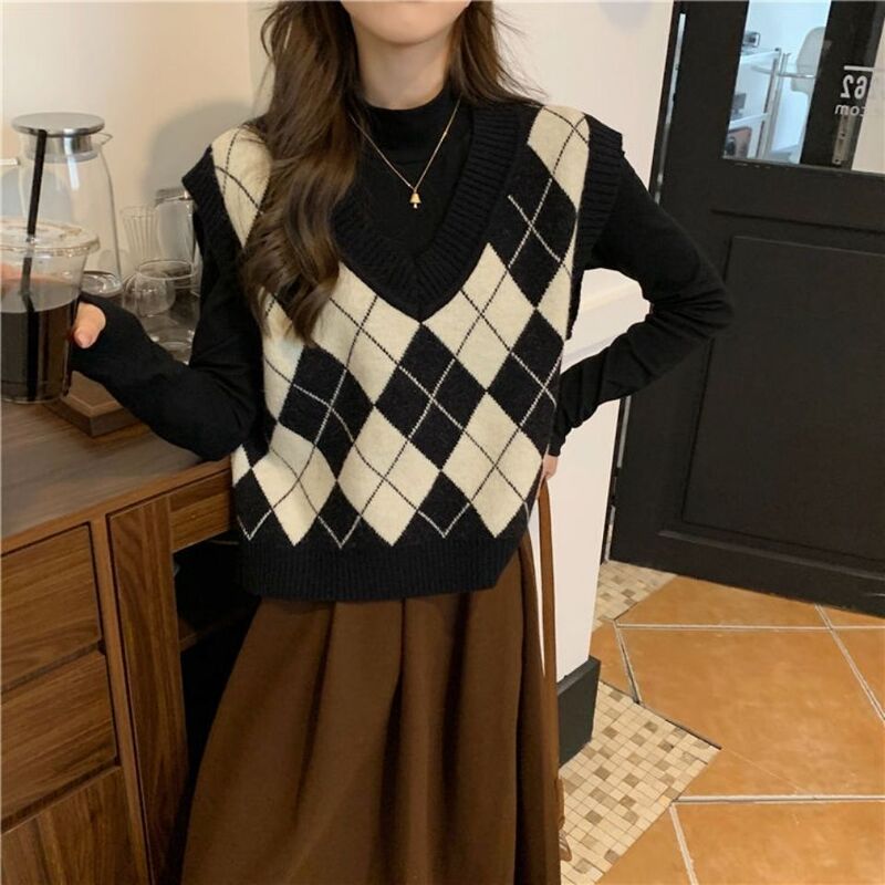 Diamond-Shaped Knitwear Vest Vest Women's Spring & Fall New French Retro V Neck Lazy Style Vest Outer Top