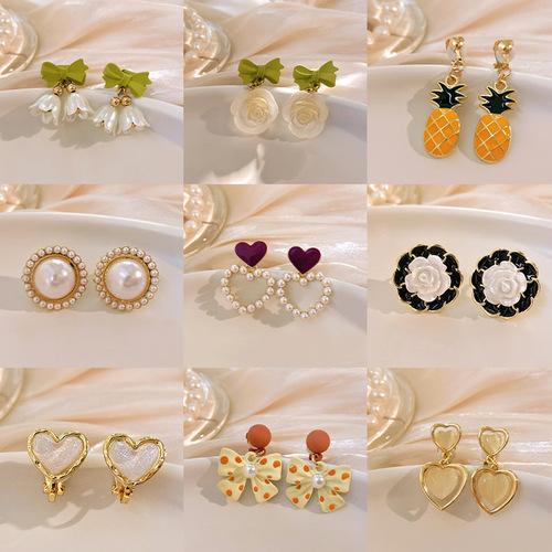 New pearl ear clip for women without pierced ears, high-end niche design, simple and versatile ear bone clip, temperament earrings wholesale
