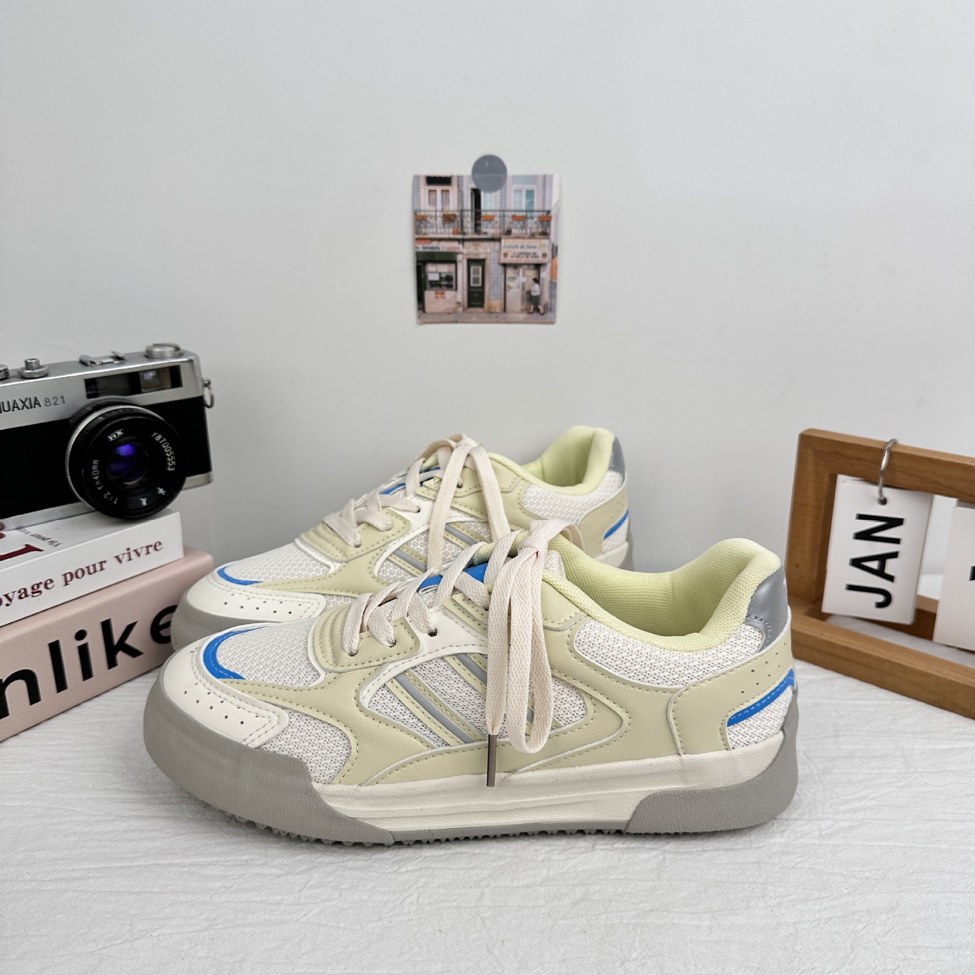 Zapatos de hombre Yuanbo 2025, nuevos zapatos de verano respirables de malla, zapatos deportivos casuales, zapatos de skate, zapatos de nicho, zapatos de moda cool
