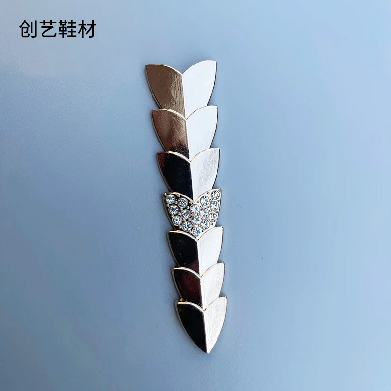 Transfronterizo nuevo tacones altos zapatillas de moda hebilla de metal de aleación de zinc hardware de equipaje hebilla de Cuello de camisa hebilla decorativa