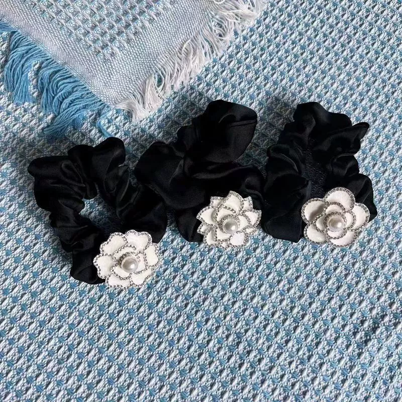 2023 новый сплав, инкрустированный бриллиантами, кольцо для волос камелии, элегантное простое большое кольцо для кишечника, веревка для головы, резинка, веревка для волос, головной убор для женщин