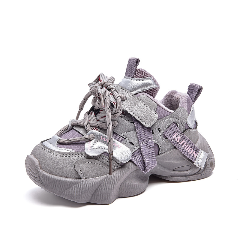 Zapatos deportivos infantiles de invierno nuevos zapatos de terciopelo calientes para padres 2025 nuevos zapatos de corrida para estudiantes de niños y niñas