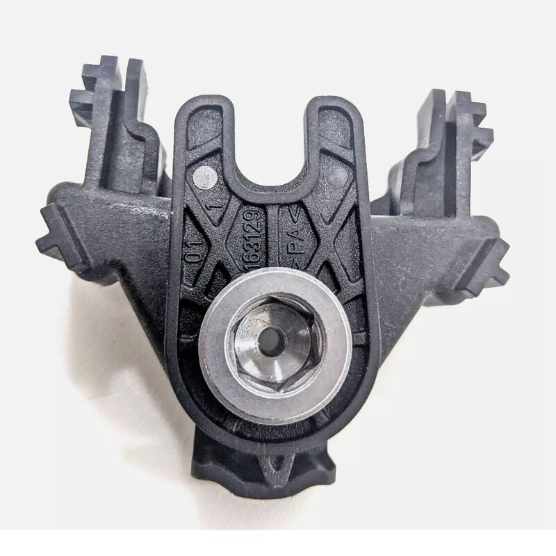 Suitable for Porsche Porsche Cayenne headlight bracket 95863119402