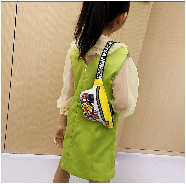 Girl's Small Pu Leather Cartoon Cute Zipper Fanny Pack display picture 2