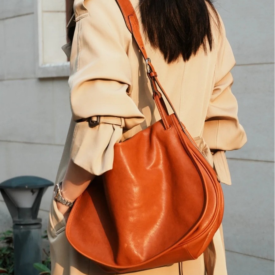 New Commuter Bag Vegetable Tanned Leather Messenger Saddle Bag For Women Retro Niche Crossbody Shoulder Large Capacity Tote - Thumbnail 2