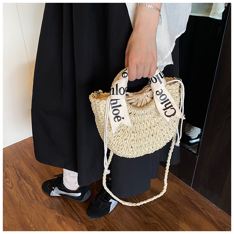 2025 New straw woven bag, large capacity, retro straw woven bag, basket style, casual and versatile beach bag for women undefined