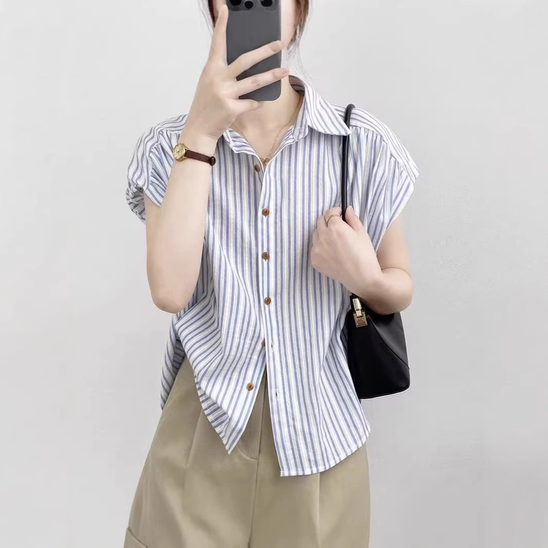 Áo sơ mi nữ tay ngắn sọc xanh phong cách Pháp, tay phồng nhẹ, dáng rộng thoải mái — sọc xanh chi tiết 1
