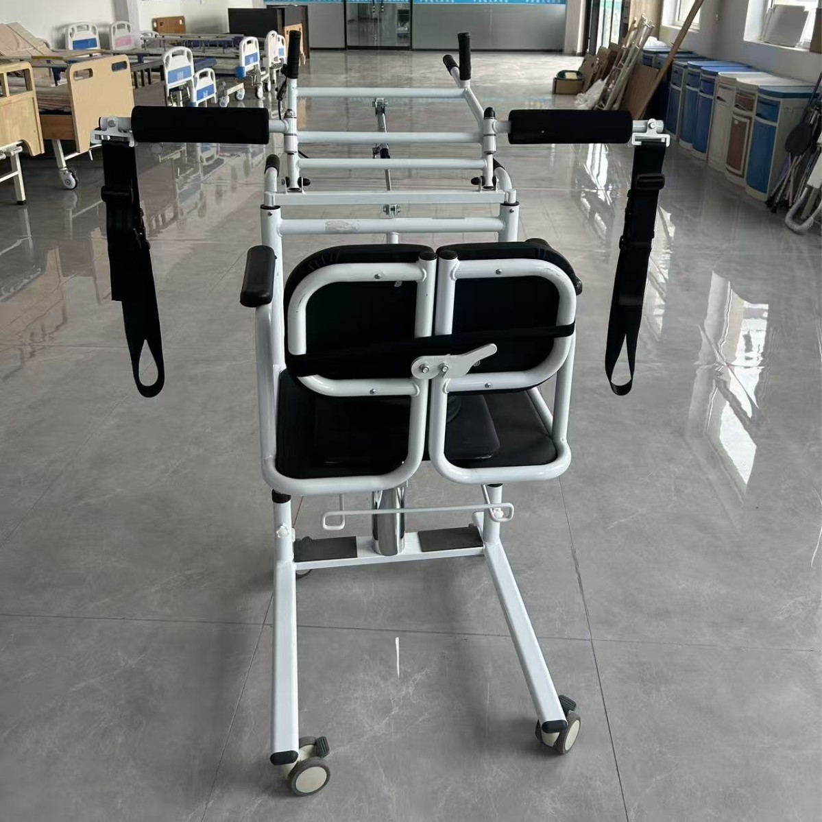 Dispositivo de desplazamiento para pacientes paralizados para personas discapacitadas bañarse asiento de inodoro máquina de desplazamiento para levantarse asistido asiento de elevación hidráulico reposabrazos