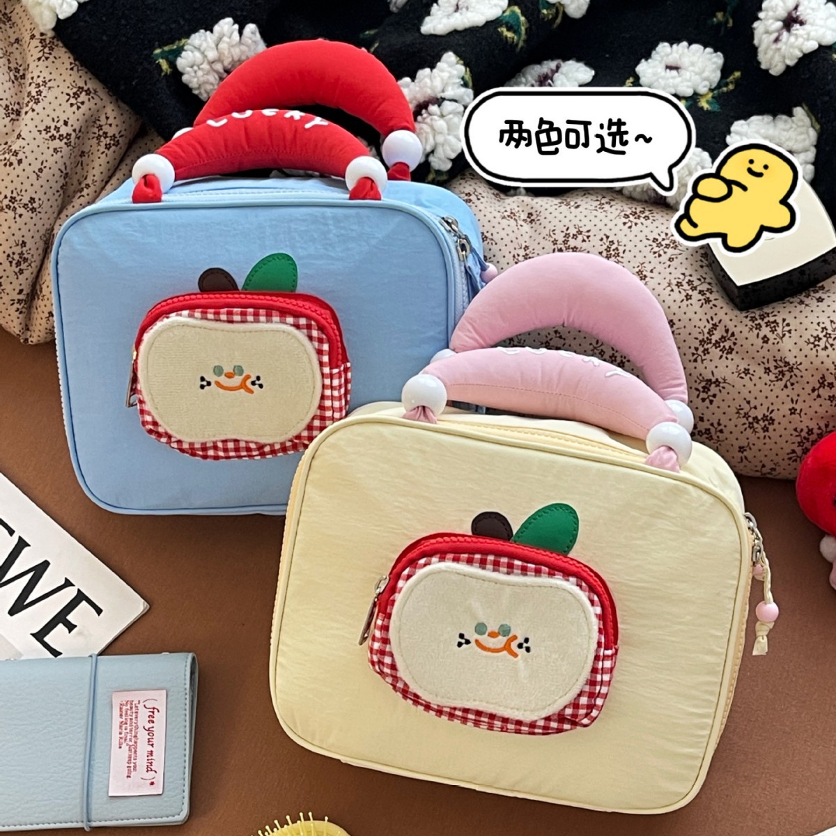 2025 nuevo lindo bolso de maquillaje portátil de manzana portátil de gran capacidad para mujeres bolso de lavado bolso de almacenamiento de productos de cuidado de la piel de viaje