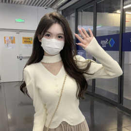 春秋挂脖镂空泡泡袖气质设计感针织衫毛衣女修身长袖打底衫上衣