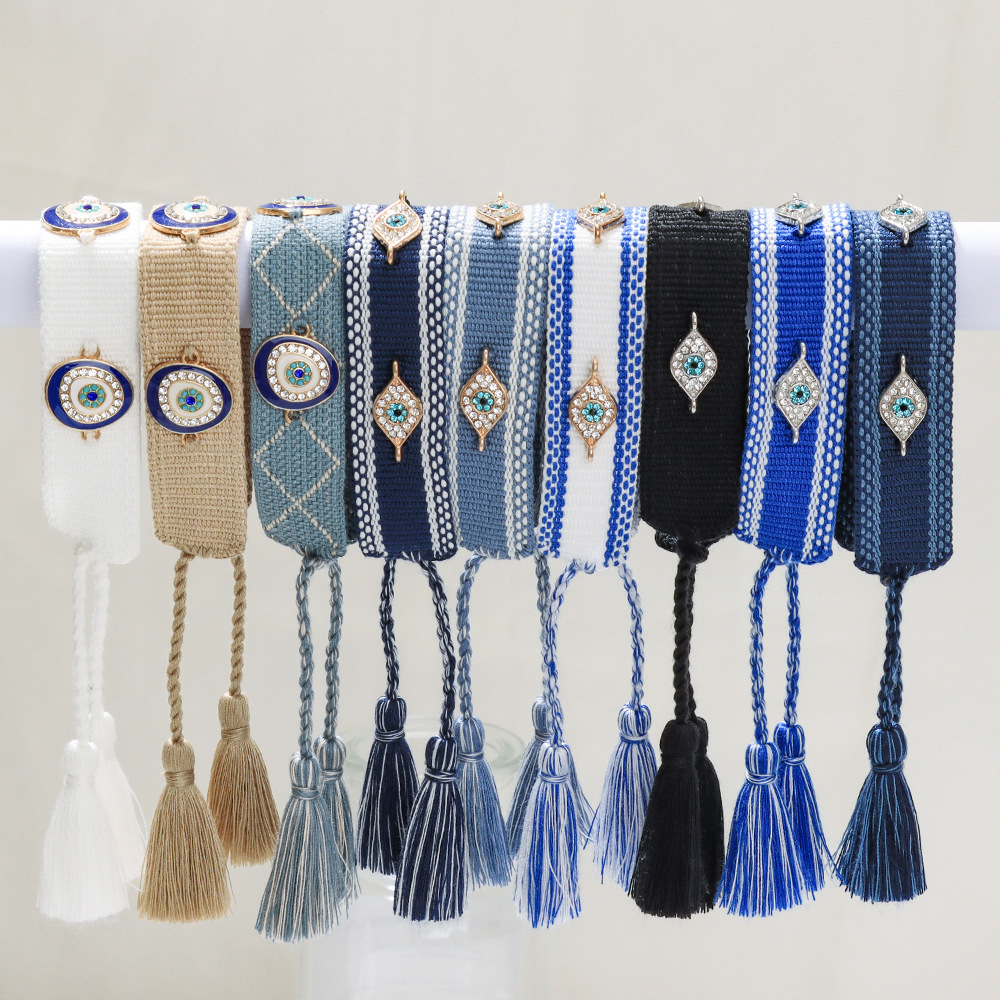 10g Weight Rhinestones Inlay Material Bracelets Classification Polyester Chain Material 1 Piece Quantity Holiday, Daily Occasion Polyester Material Devil's Eye, Heart Shape Pattern Unisex Gender Tassel, Braid, Inlay Design Casual Style Casual Devil's Eye Heart Shape Rhinestones Polyester Wholesale Bracelets 2