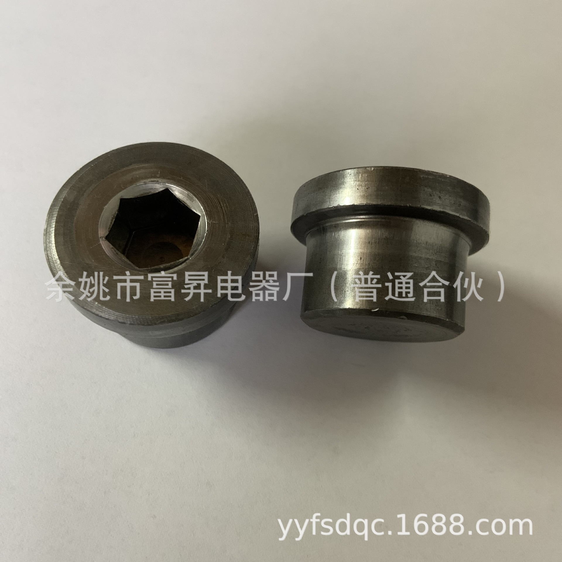 内六角法兰堵头，外螺纹M30，内六方S14堵塞冷镦毛胚，油堵