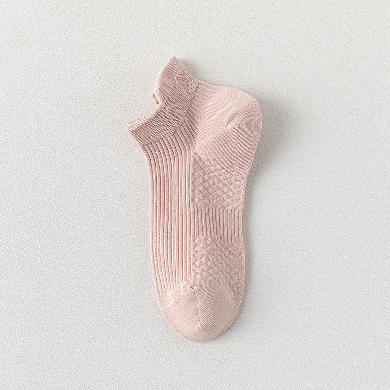 Calcetines de barco para mujeres, calcetines de primavera y verano, calcetines de algodón de color sólido, calcetines de algodón resistentes a las bolas, calcetines de embalaje independientes sin costuras.