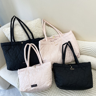 2024��Ʒ��q�����Ĵ��������ذ�Ůͨ��С���μ�����e�ٴ�Ů