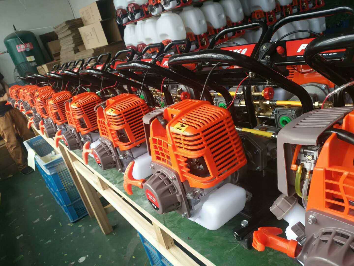 Electric vehicle range extender mute all-in-one range extender electric vehicle installation-free portable gasoline range extender