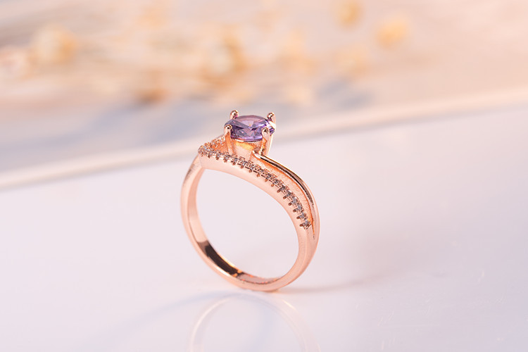 New Zircon-encrusted Purple Ring European And American Rose Gold Purple Zircon Ring Jewelry display picture 3