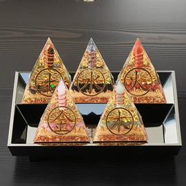 树脂工艺品;水晶工艺品;金属工艺品