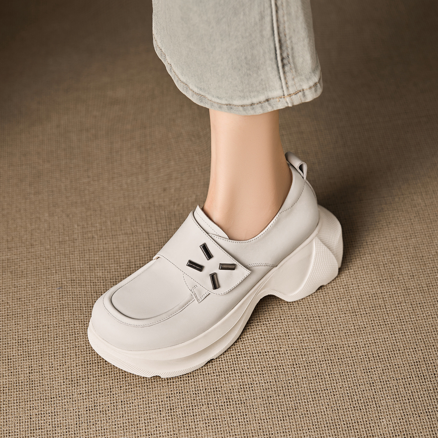 Giày lười nữ mũi vuông đế cao gót 5 cm da bò mềm — đen