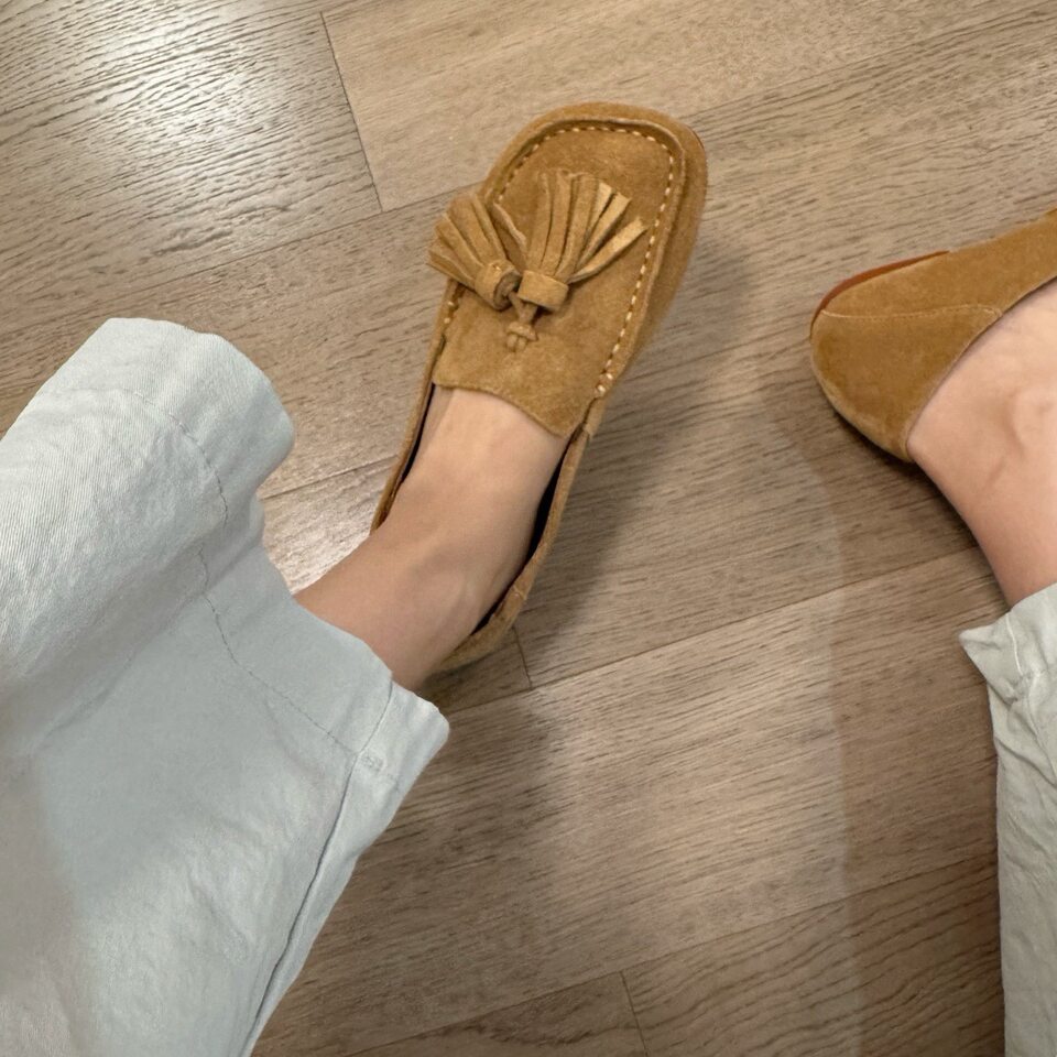 Giày lười nữ da lộn mũi vuông tua rua đế bệt — Màu nâu nhạt, Màu nâu đậm chi tiết 13