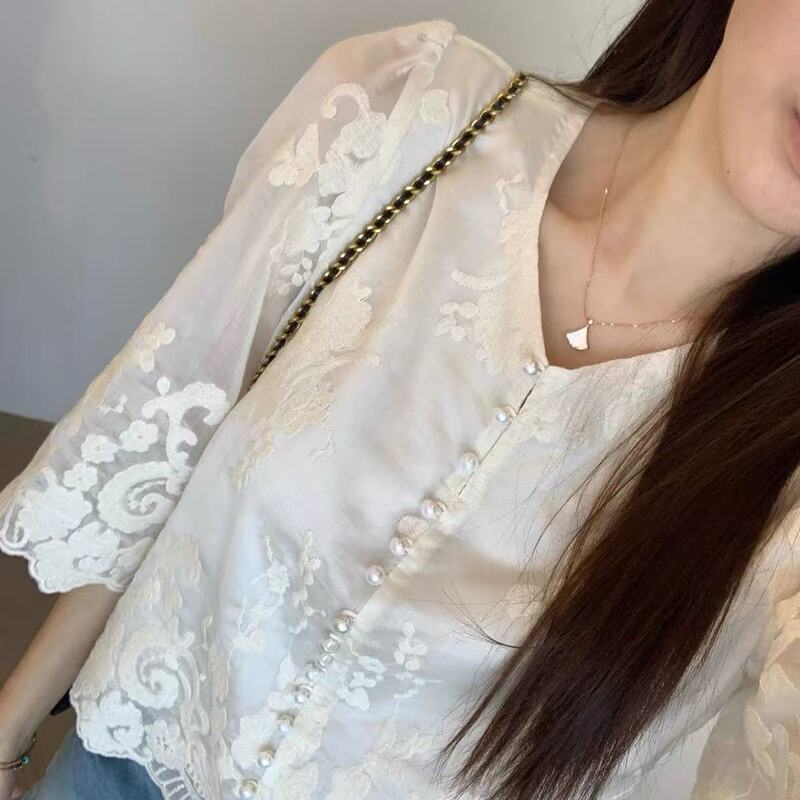 Heavy Embroidered Tencel Lightweight and Transparent Hand-Nailed Pearl Buckle V-Neck Pleated Seven-Sleeve Shirt Z0313Q