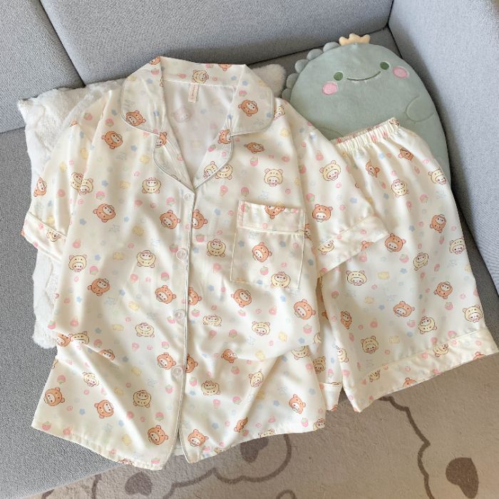 Venta al por mayor transfronteriza de nuevo estilo de seda de hielo elástico de cuatro lados pantalones cortos finos de manga corta traje de pijama mujer verano dulce dibujos animados servicio a domicilio