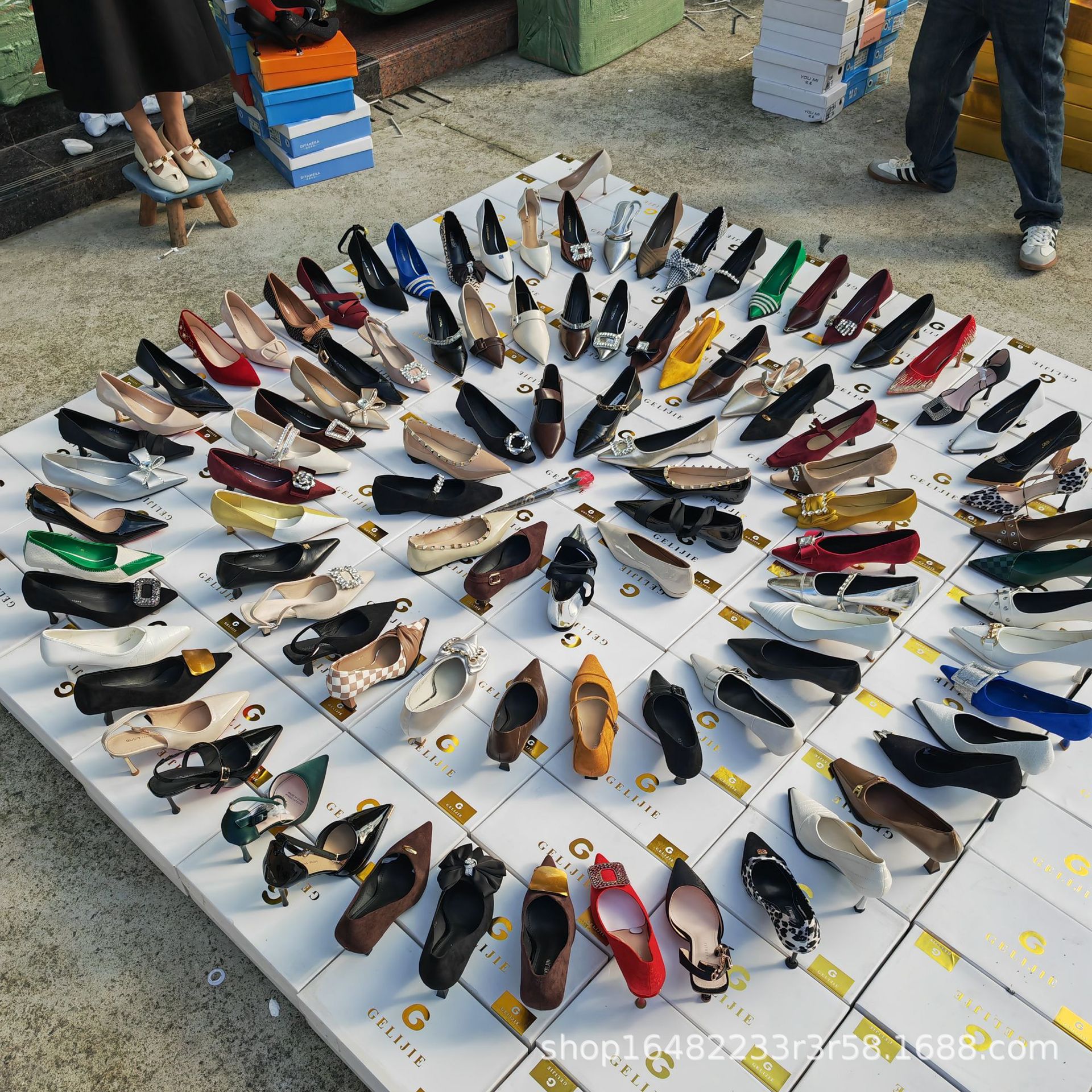 新款高跟鞋职场女性高贵气质小香风黑色性感高跟尖头3-10CM高跟鞋