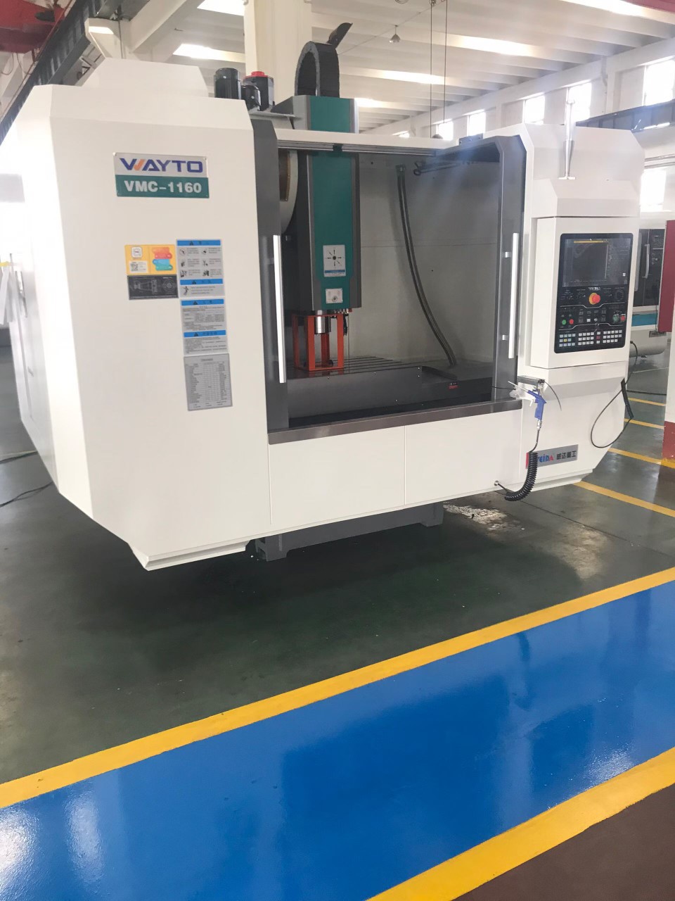 ��ʽ�ӹ�����ɽ������ VMC1160 ���� ������BT40�ӹ���������