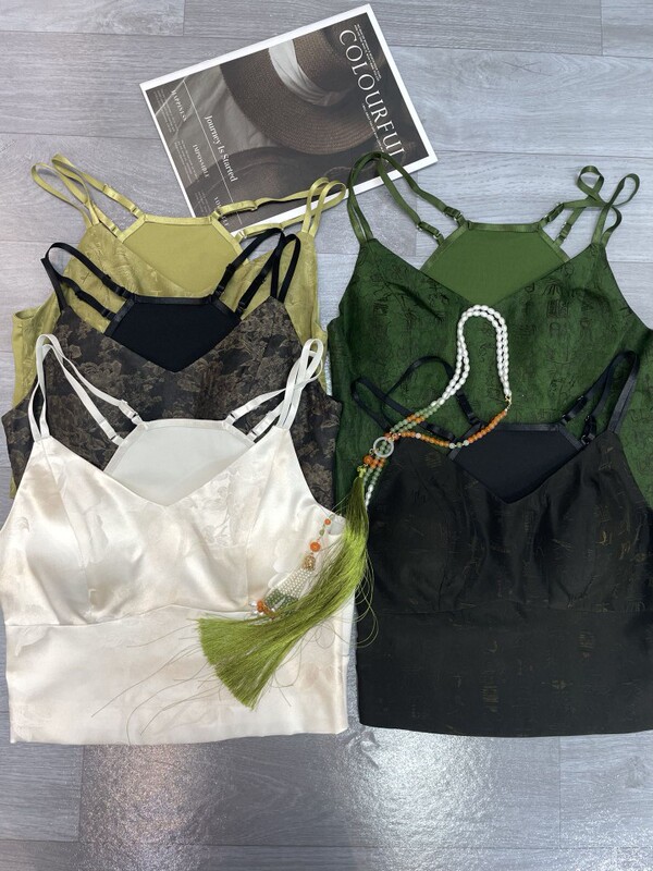 2026 Spring and Summer New Style Fashionable and Elegant Simple and Versatile Silk Jacquard Vest 118 2026 Spring and Summer New Style Fashionable and Elegant Simple and Versatile Silk Jacquard Vest 118