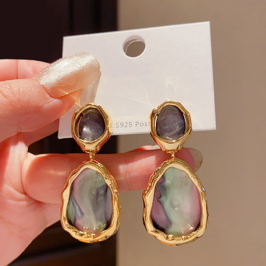 Pendientes de suministro de mercado nocturno de agujas de plata Pendientes de moda coreana en vivo Pendientes de estilo caliente Pendientes de lujo ligero Mujeres de alta gama