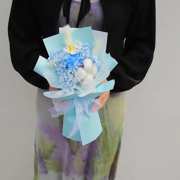 Producto terminado de rosa eterna, pequeño ramo para el Día del Maestro y la temporada de graduación, un ramo de flores secas eternas de alta gama para maestros y compañeros de clase.