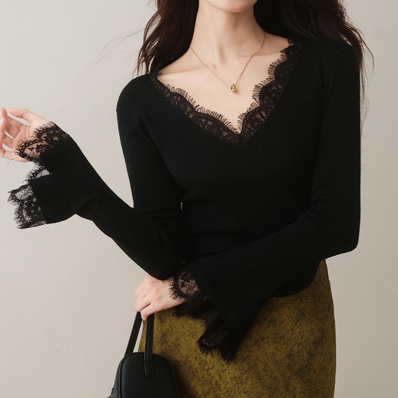 French Style Lace Stitching V-Neck Sweater Early Autumn New Elegant Pleated Slim-Fit Trumpet Sleeve Top