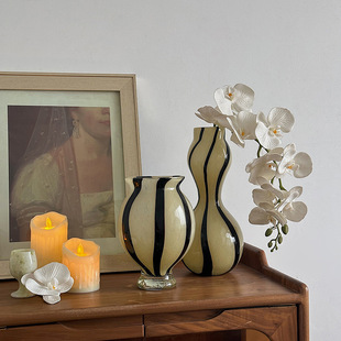 ��ʽ���D�йŻ�ƿ���J�ͶU�ⲣ���p��С��ˇ�g�����͏d�廨ˮ�B