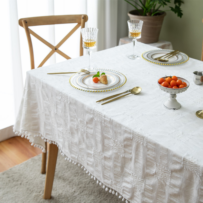 French Romantic Cotton Cut Flower White Pom-Pom Tablecloth Rectangular Coffee Dining Cloth Table Cover_voghion.com
