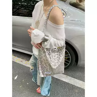 韩系高级感灰色豹纹帆布包女设计感个性大容量托特包通勤单肩包潮