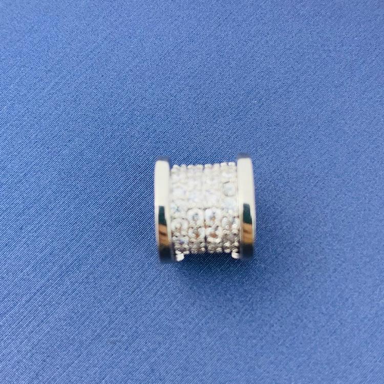 2022 nuevo trébol giratorio simple cien colgante fuente joyería fábrica al por mayor directa sin cadena