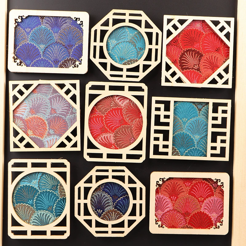 Оптовая продажа, Юньнань, Гуйчжоу, Дай, вышивка, магниты на холодильник, круглая фоторамка, вышитые слова в рамке, деревянные чипсы, ручная работа, магниты на холодильник с эффектом тай-дай